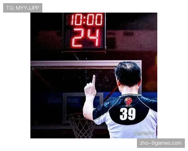 李弘权外线五记三分射落广厦 上海锋线新星展现投射能力